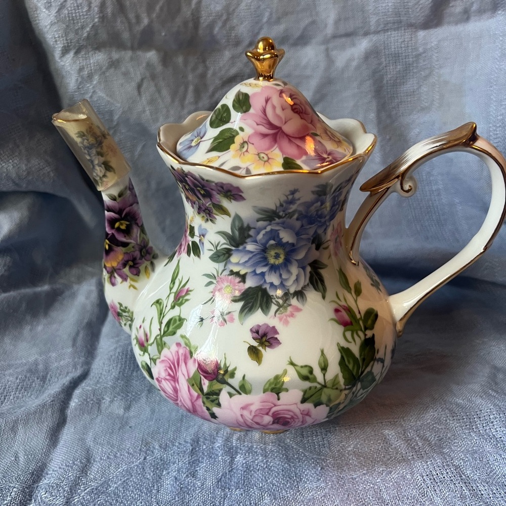 Royal Cotswold Teapot